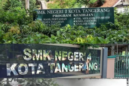 Papan Nama Tiga Sekolah di Jalan Veteran Kota Tangerang/ Dok. TU