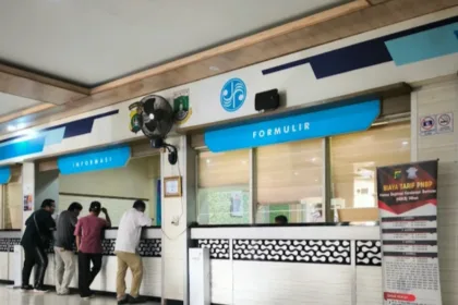 Tangkapan layar meja layanan di Samsat Ciputat, serta informasi gerai Samsat pembantu / Foto : Juno