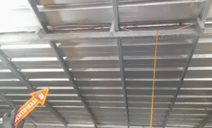 Tkp Pria yang diduga Gantung Diri di Kelurahan Serua, Kecamatan Ciputat/ Dok. Polsek Ciputat