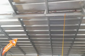 Tkp Pria yang diduga Gantung Diri di Kelurahan Serua, Kecamatan Ciputat/ Dok. Polsek Ciputat